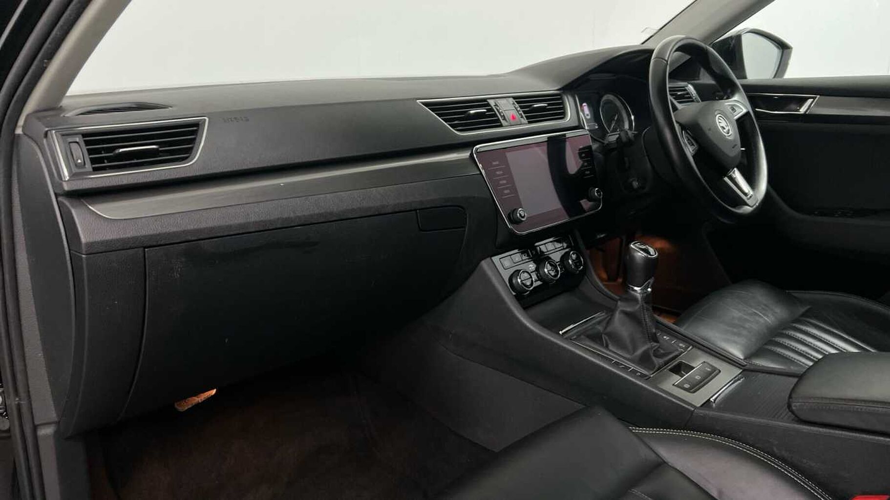 SKODA Superb 2.0 TDI SCR 150ps SE L Estate