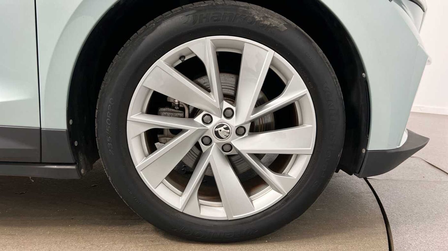 SKODA Enyaq 62kWh 60 Nav Loft SUV 5dr Electric Auto (179 ps)