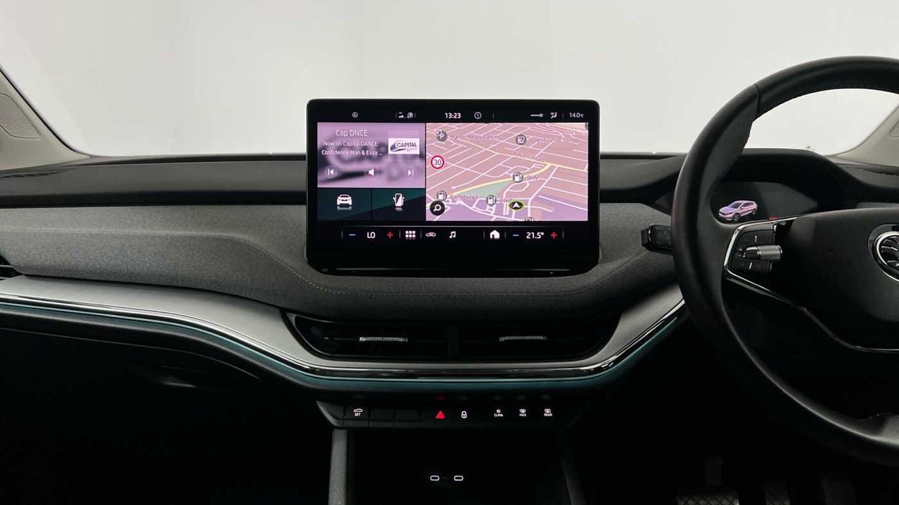 SKODA Enyaq 62kWh 60 Nav Loft SUV 5dr Electric Auto (179 ps)