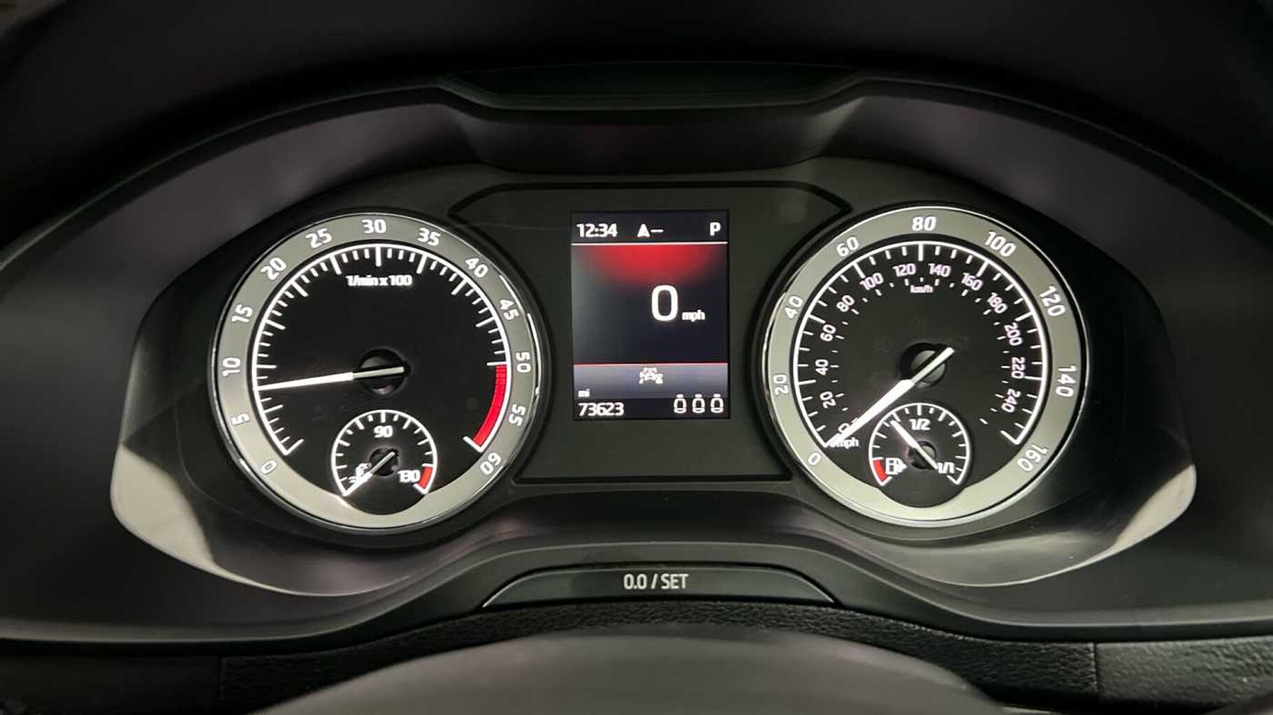 SKODA Karoq SUV 2.0TDI (190ps) 4X4 SportLine SCR DSG