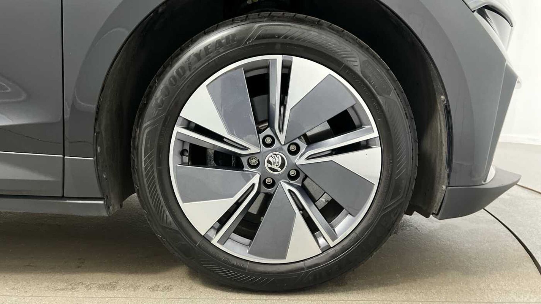 SKODA Enyaq 62kWh 60 SUV 5dr Electric Auto (DC120kW) (179 ps)