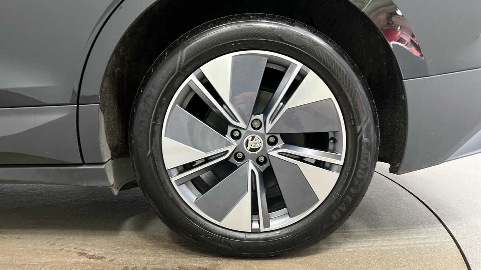 SKODA Enyaq 62kWh 60 SUV 5dr Electric Auto (DC120kW) (179 ps)