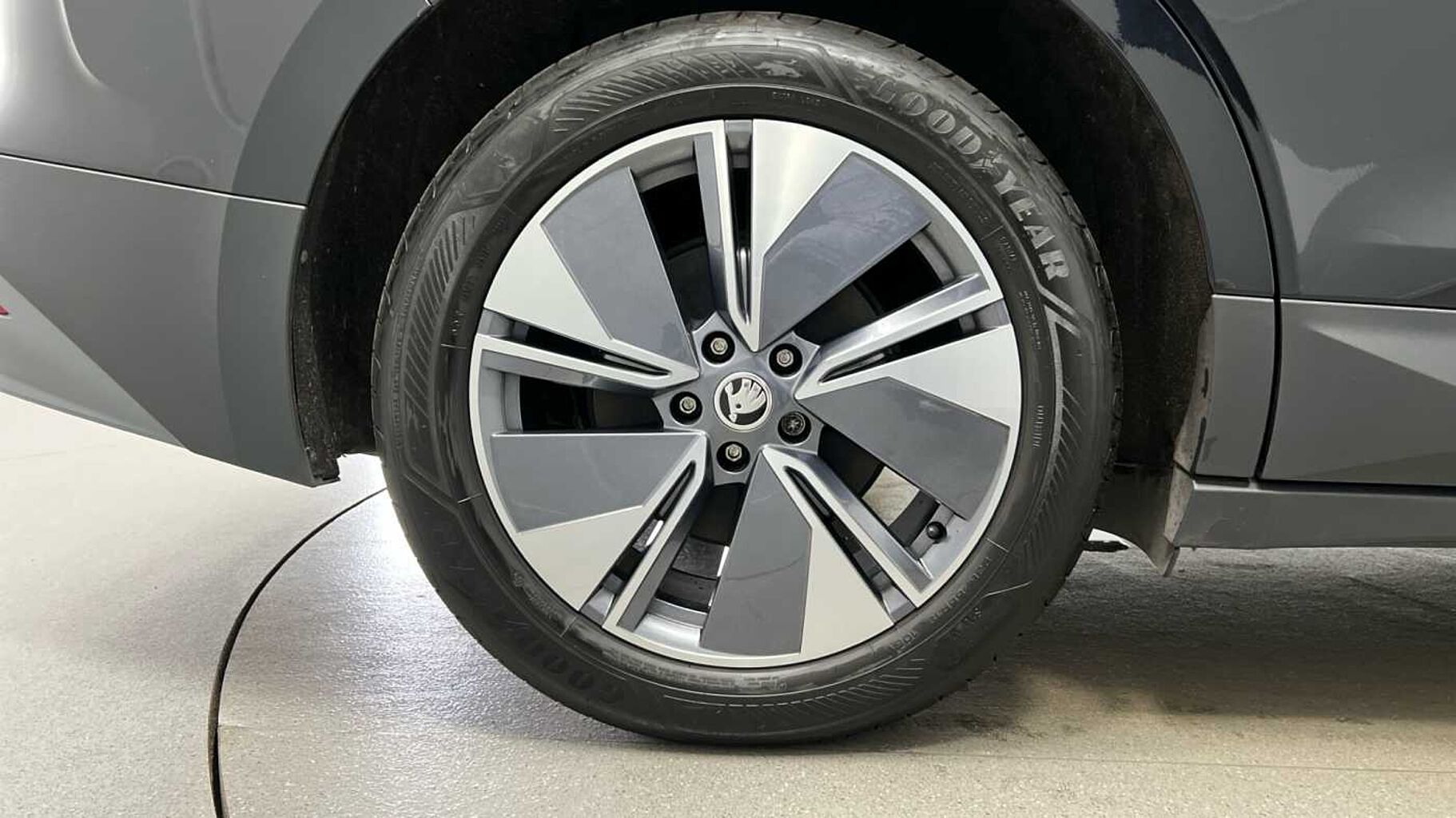 SKODA Enyaq 62kWh 60 SUV 5dr Electric Auto (DC120kW) (179 ps)