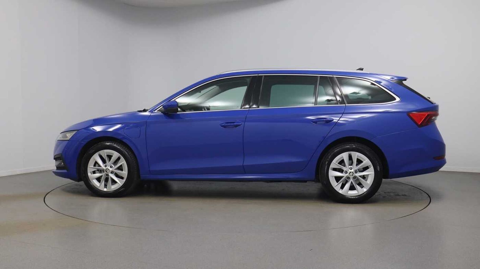 SKODA Octavia 1.4 TSI iV 13kWh SE L Estate 5dr Petrol Plug-in Hybrid DSG Euro 6 (s/s) (204 ps)