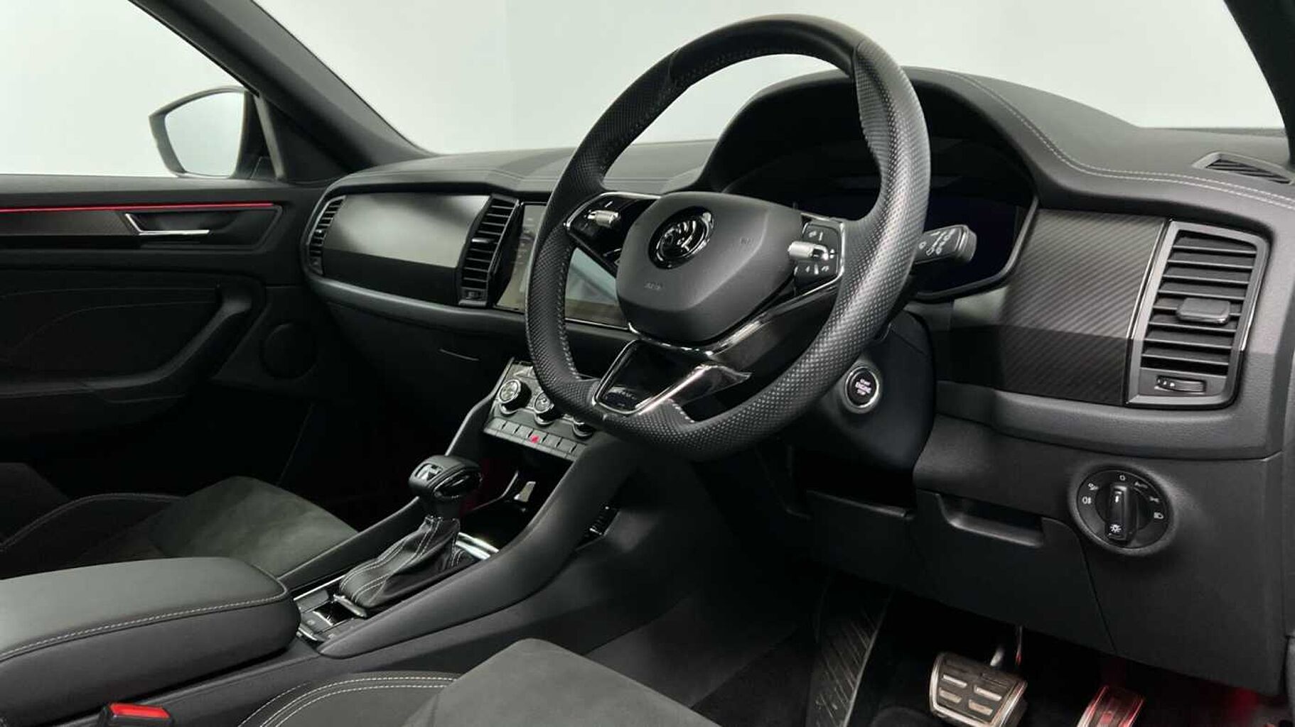 SKODA Kodiaq 1.5 TSI ACT SportLine SUV 5dr Petrol DSG Euro 6 (s/s) (7 Seat) (150 ps)